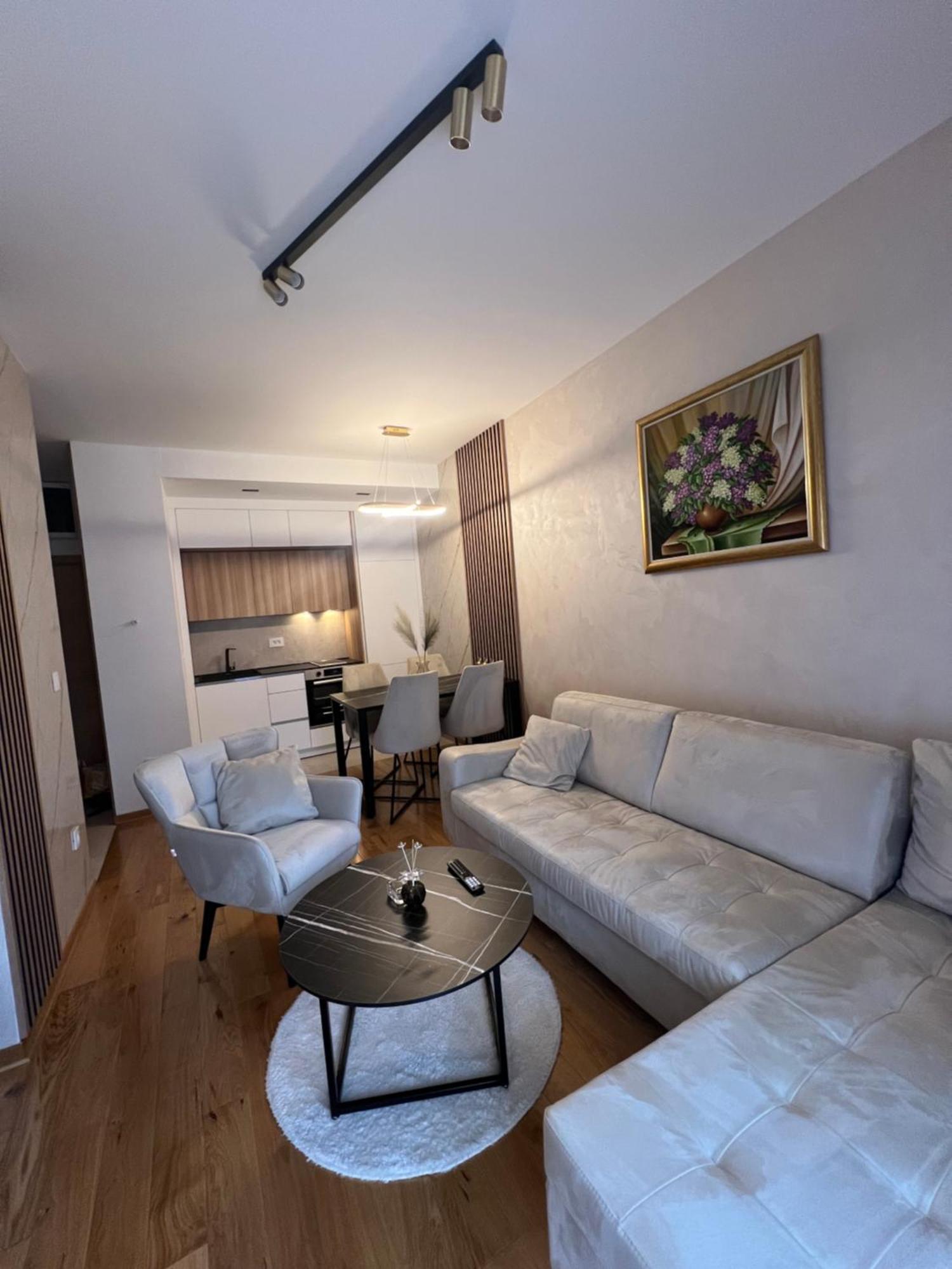 Teodora Apartment *